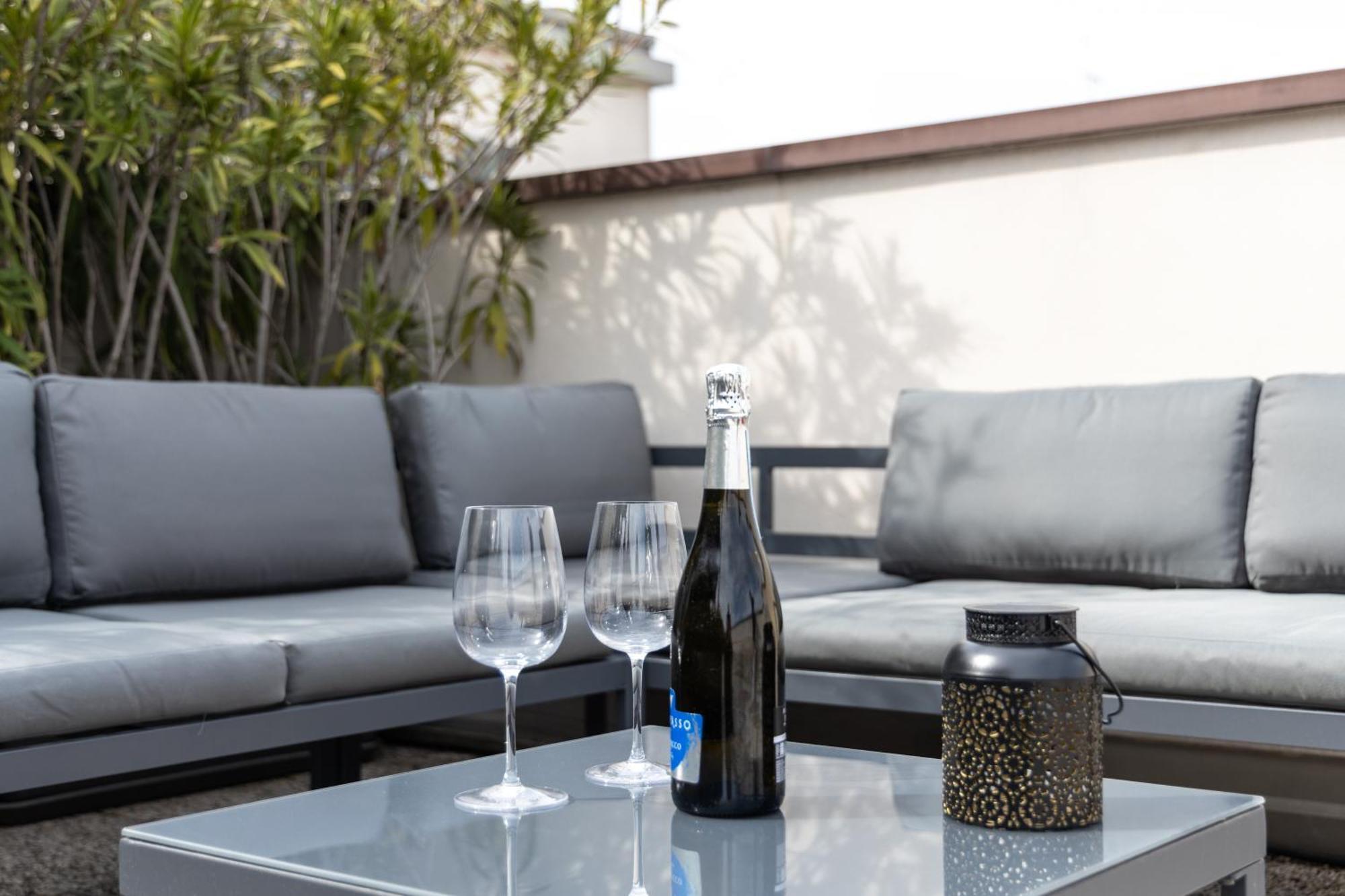 Bocconi'S Nest - Close To Duomo With Terrace Milano Ngoại thất bức ảnh