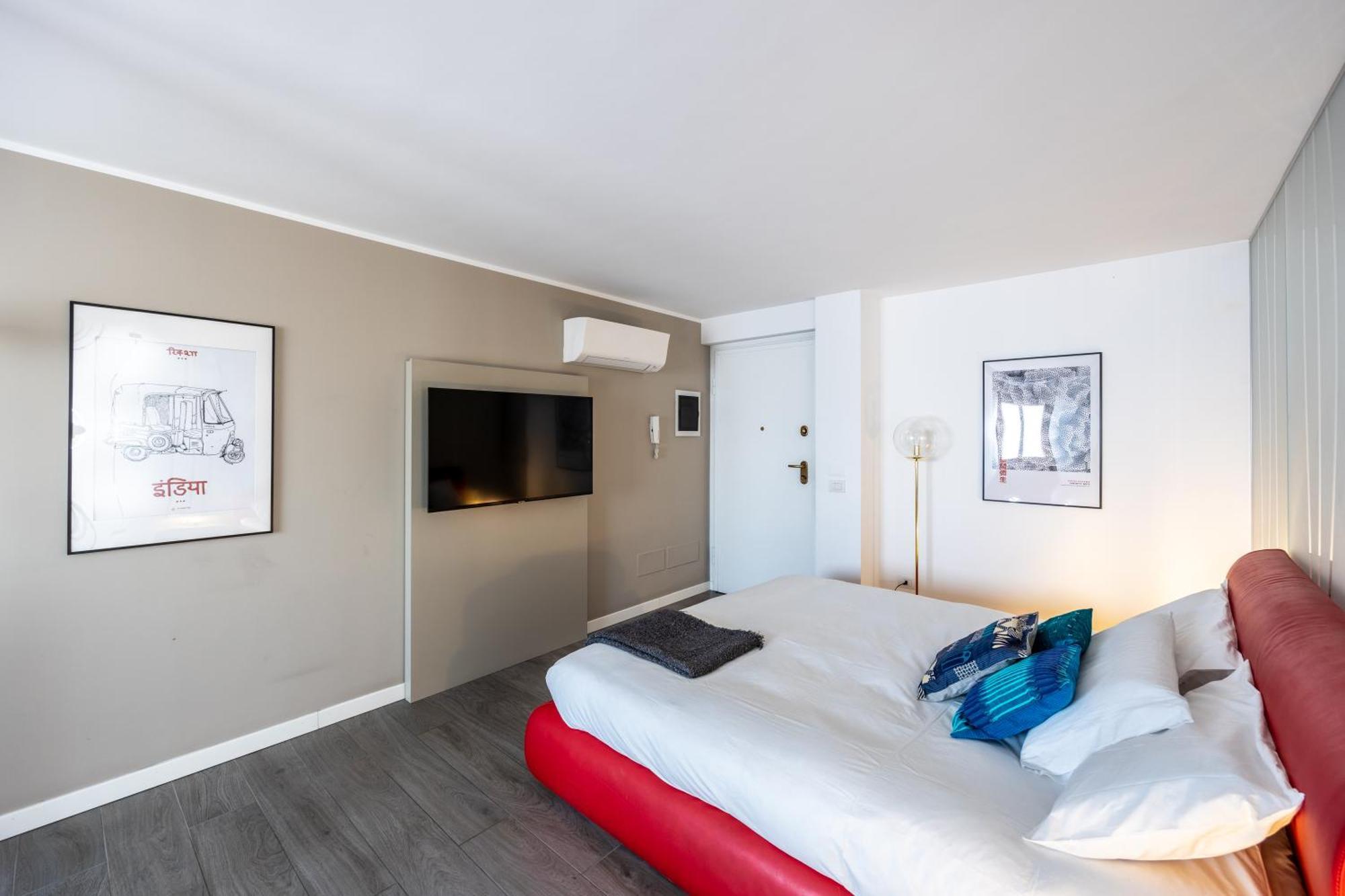 Bocconi'S Nest - Close To Duomo With Terrace Milano Ngoại thất bức ảnh