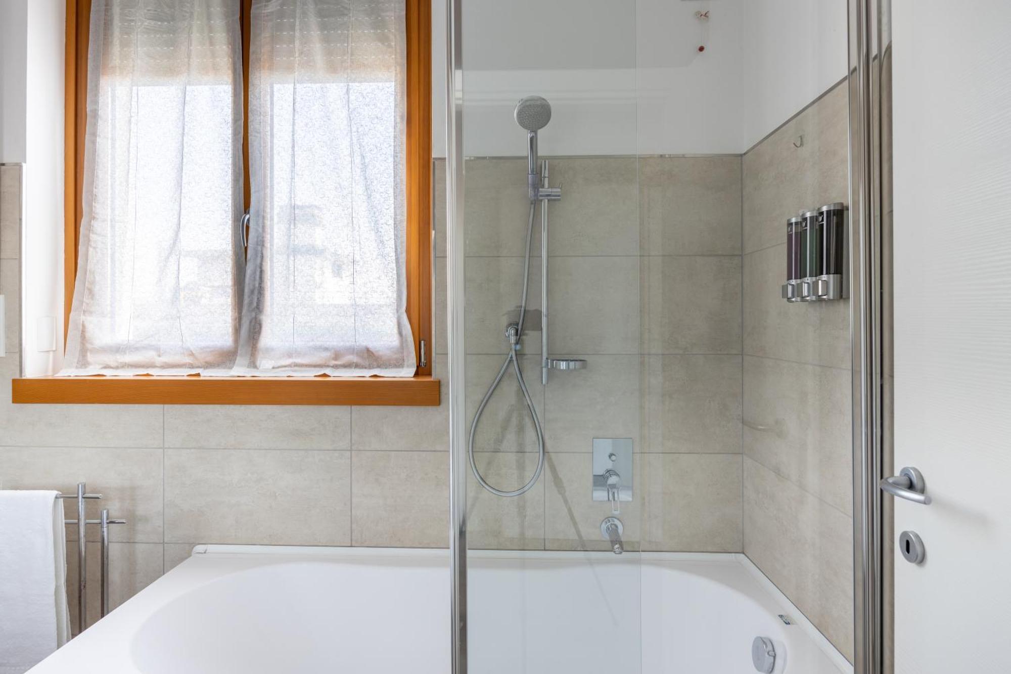 Bocconi'S Nest - Close To Duomo With Terrace Milano Ngoại thất bức ảnh