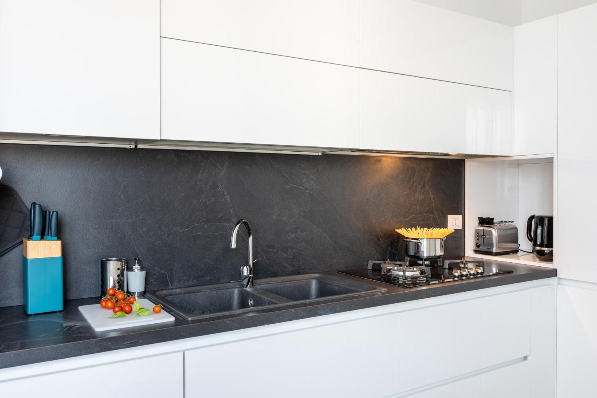 Bocconi'S Nest - Close To Duomo With Terrace Milano Ngoại thất bức ảnh
